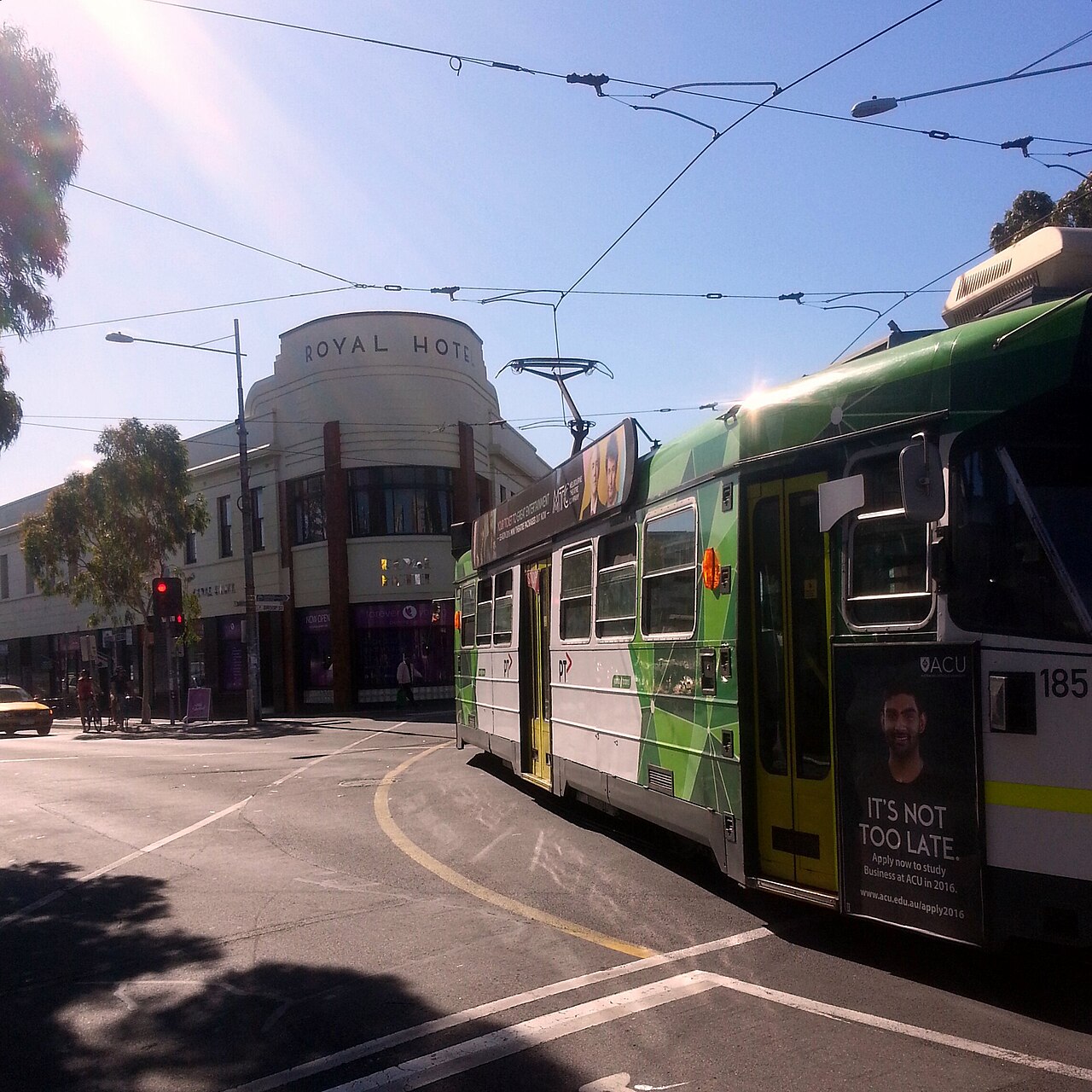 A tram at the Royal Hotel corner in Footscray