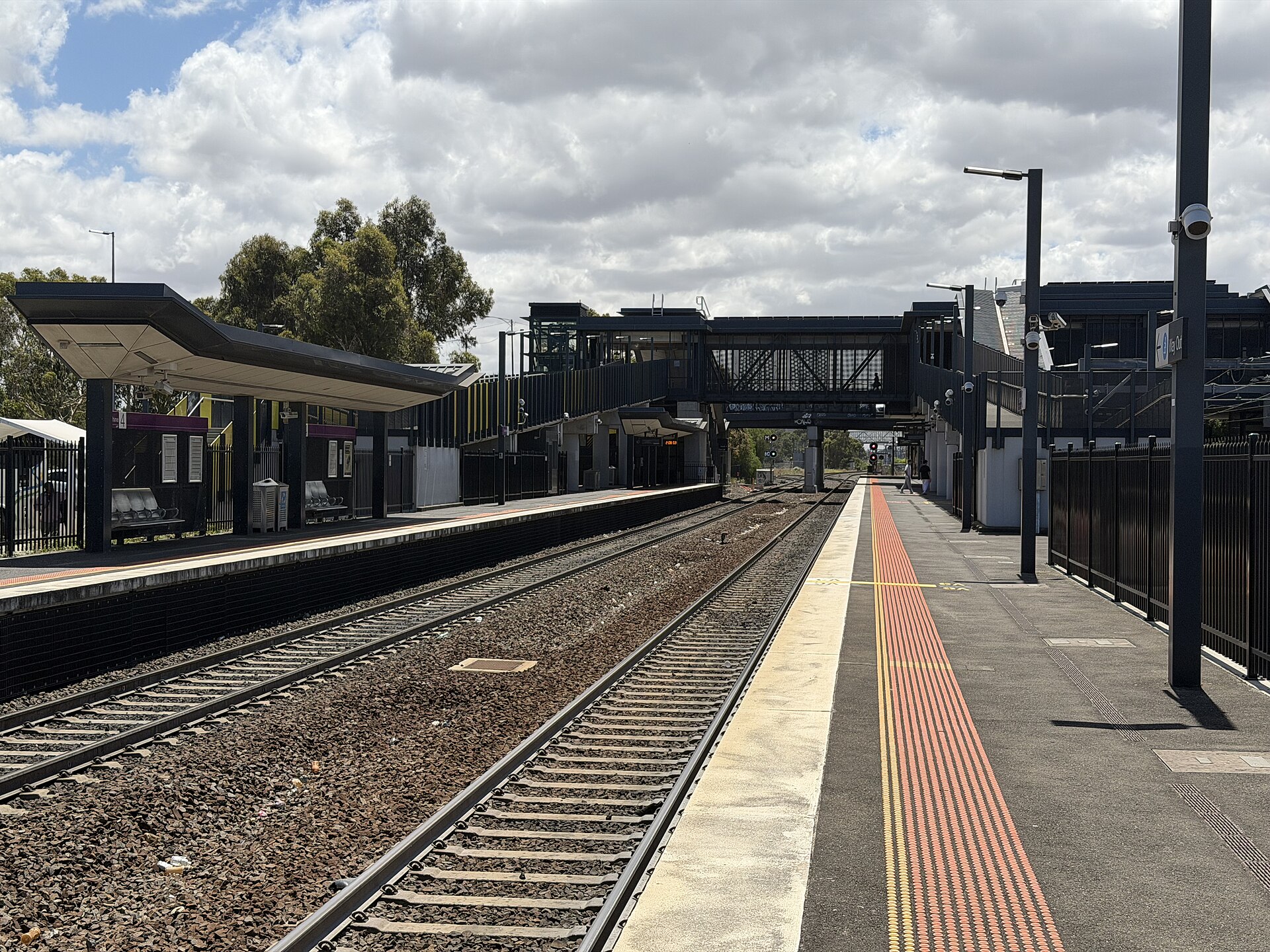 Sunshine station, existing regional platform 3, 21 January 2026